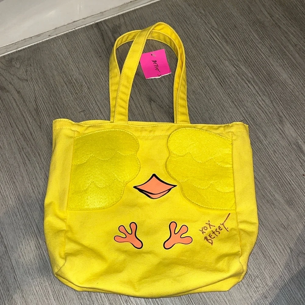 Betsey Johnson Sitting Chick Peek A Boo Yellow Cotton Tote Book Bag NEW W TAG